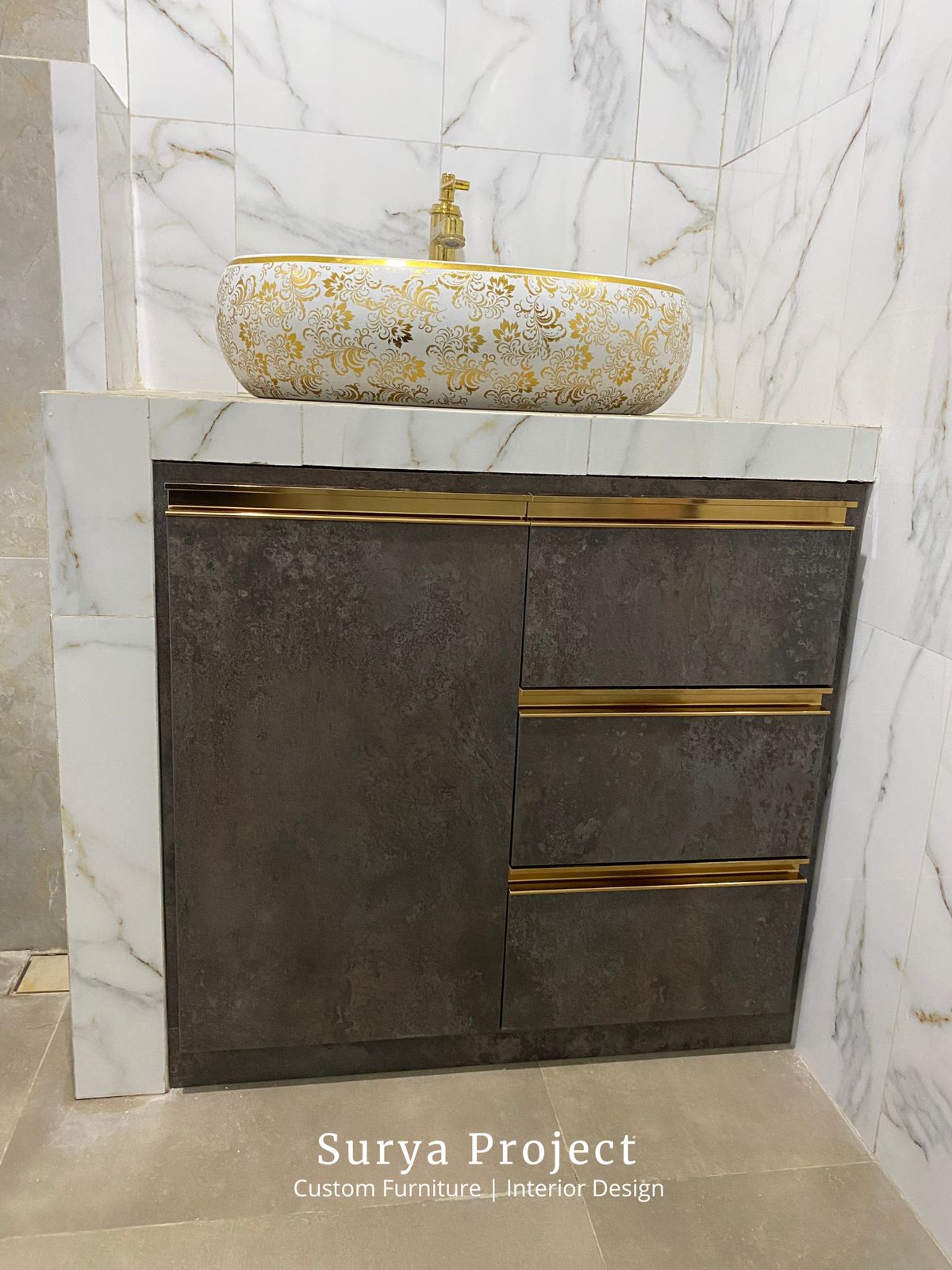Custom Cabinet Wastafel