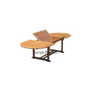 High-quality outdoor dining furniture: An expandable oval table made from kiln-dried Perhutani teak wood.
