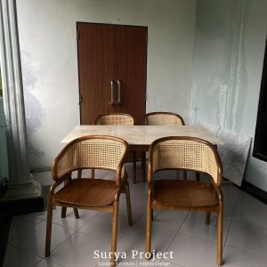 Solid teak Cleopatra dining set with natural rattan chairs
