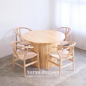 Scandinavian Wishbone round solid teak dining table set with 4 chairs handcrafted from Grade A Indonesian teak wood