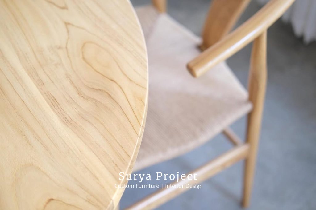 Sustainable teak wood dining furniture for European homes